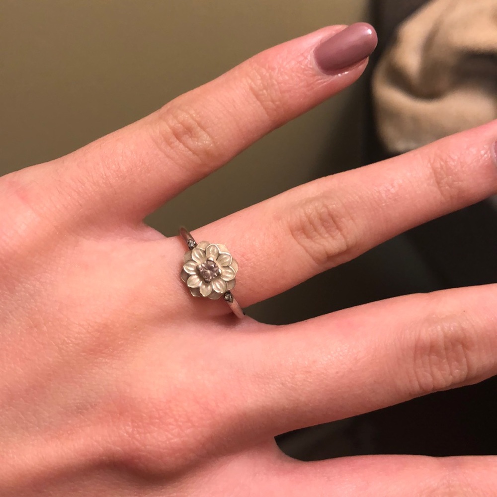Flower ring